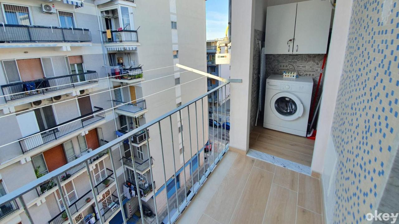 Blue Sky Rooftop Rooms - Bari Policlinico Exterior photo